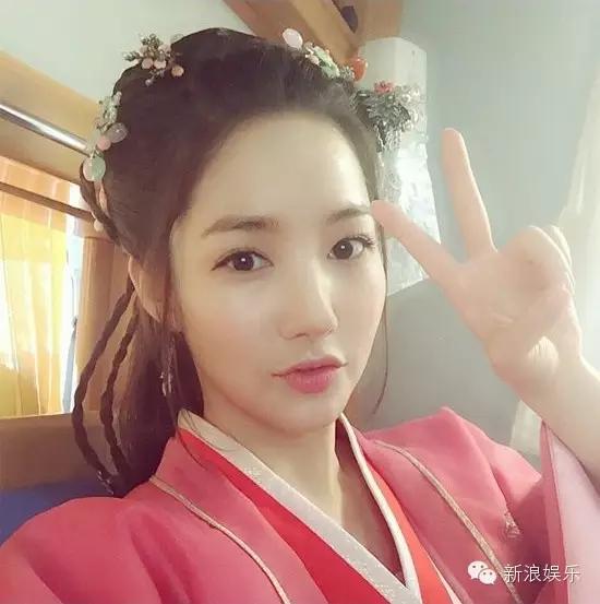 允兒招架不住古裝？韓國女星古裝LOOK一覽 誰贏了？