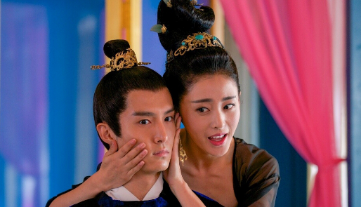 張?zhí)鞇?ài)和盛一倫被公司強(qiáng)行拆CP