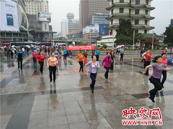 快閃現(xiàn)場(chǎng)