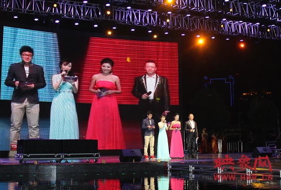 現(xiàn)場主持人帥天、小糖、李江、凱文