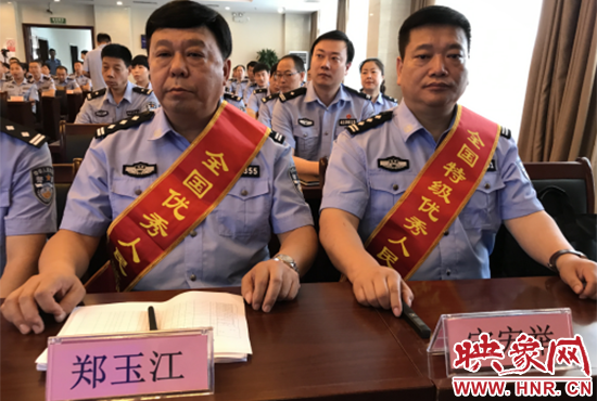 頒獎(jiǎng)現(xiàn)場(chǎng)。