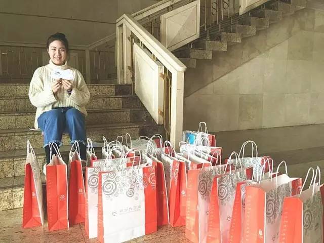 每一位到現(xiàn)場(chǎng)的小伙伴都獲得了我們精心準(zhǔn)備的小禮品哦！