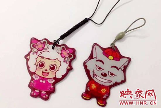 兒童節(jié)紀念卡以灰太狼和美羊羊為主題人物。