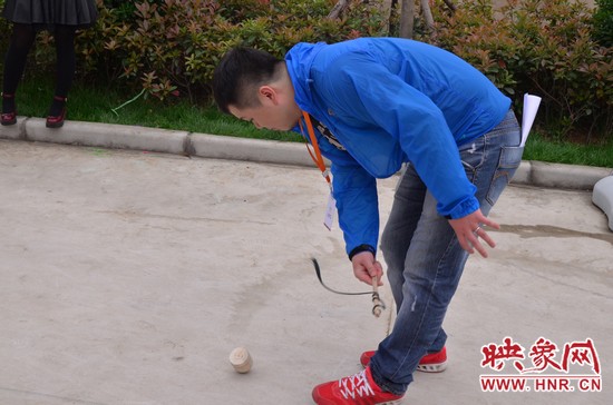 莫小非也不會(huì)放過鍛煉的機(jī)會(huì)。