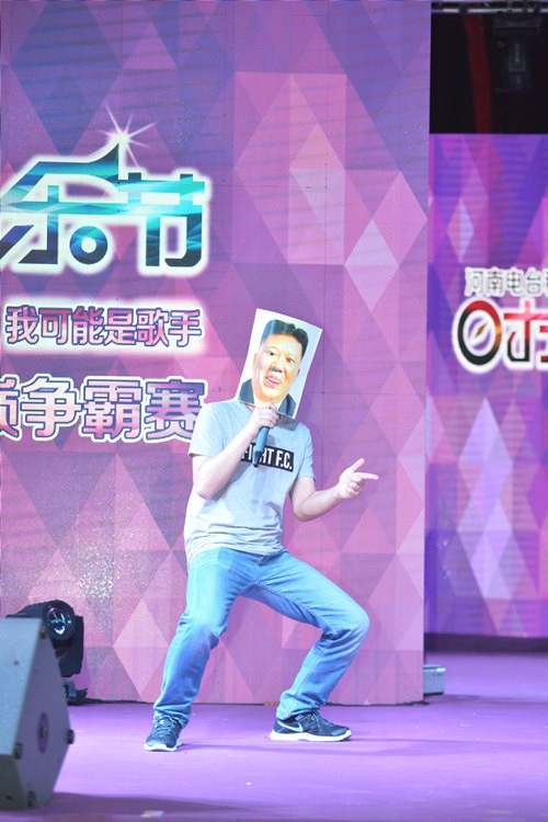 不過隨后的阿強老師現(xiàn)場傳授RAP教程，同樣不遜于老楊呢??！