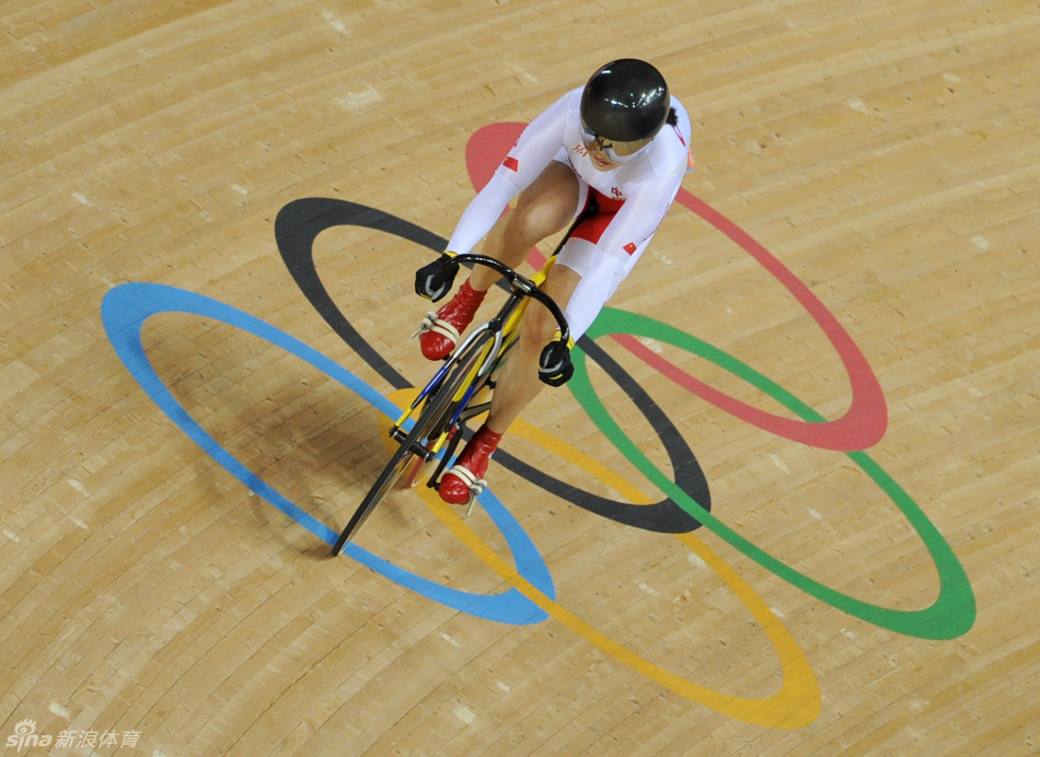自行車(chē)女子爭(zhēng)先賽郭爽晉級(jí)4強(qiáng)