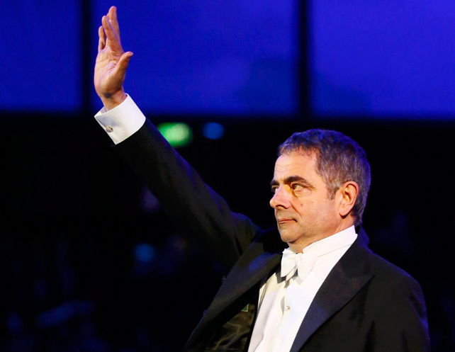 憨豆亮相開(kāi)幕式逗翻全場(chǎng)