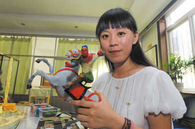 精美的造型，你能想到是鐘蕾用面做成的嗎