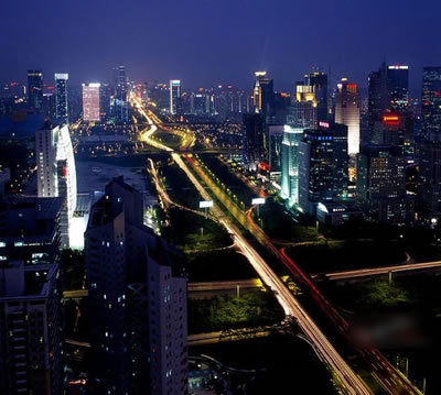 1、房屋一套(80平方)，以均價(jià)22300元計(jì)，22300×80=1784000.(這是朋友剛在筆架山買的城市主場(chǎng)的價(jià)格)