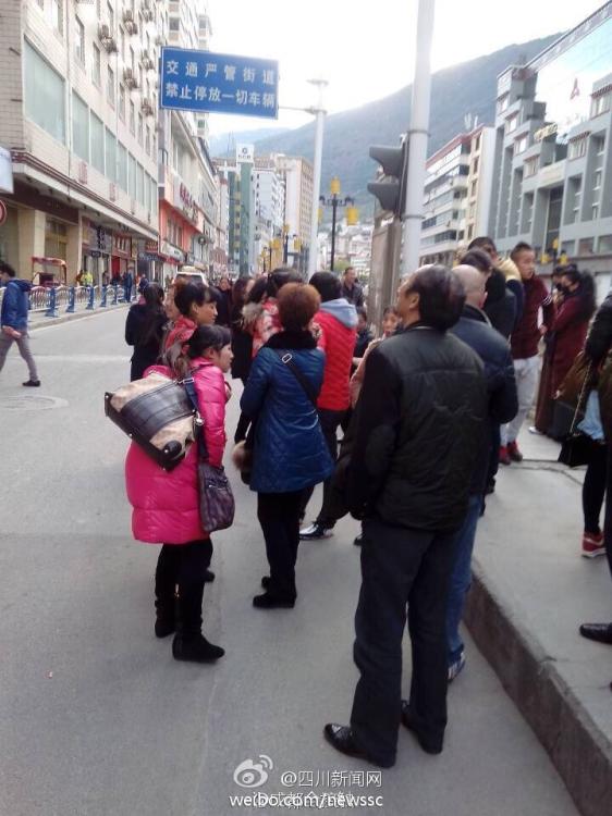 據(jù)中國地震臺網(wǎng)速報稱，11月22日16時55分，四川省甘孜藏族自治州康定縣（北緯30.3度，東經(jīng)10