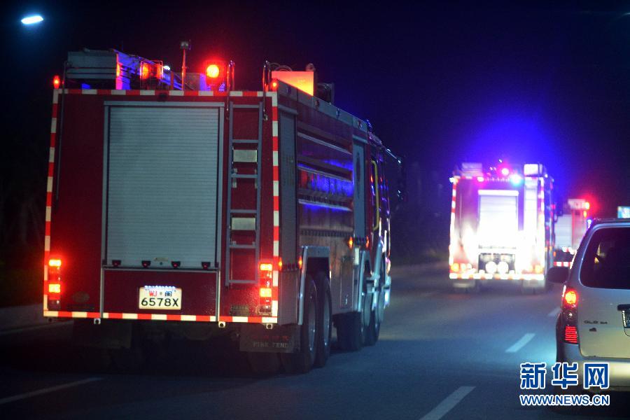 4月7日，消防車輛趕往事故現(xiàn)場(chǎng)。