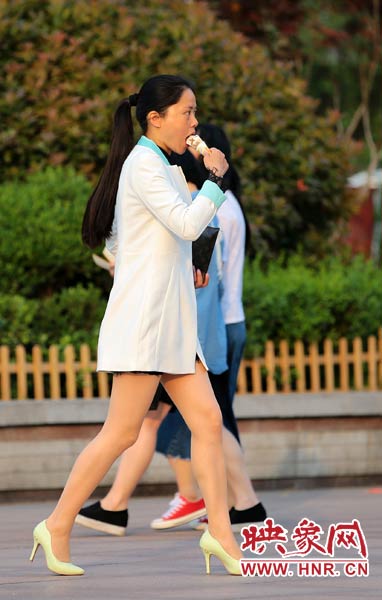 天太熱，還是吃冷飲涼快