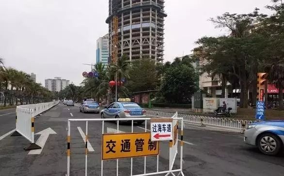 一家五口滯留?？?天 港口附近方便面都買不到