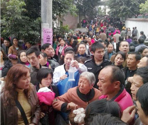 事故現(xiàn)場(chǎng)圖片。