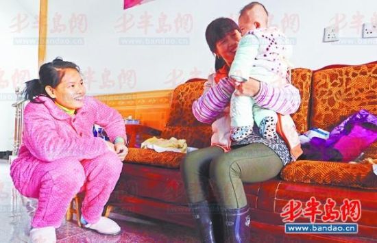 一位嫁給村民的外籍女孩認(rèn)為她們的主要作用其實(shí)是生孩子。