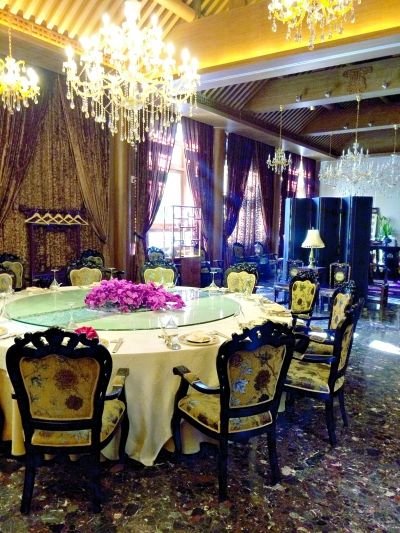  乙十六會所北海店包廂內(nèi)景。記者王文志攝