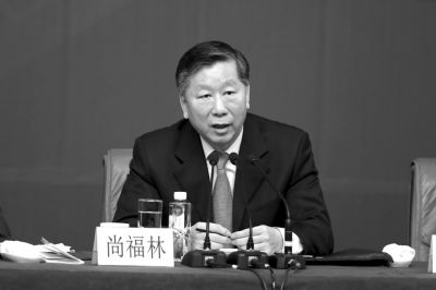 銀監(jiān)會主席尚福林。記者王海欣攝