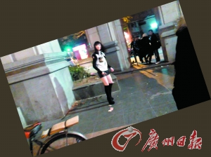 黑衣女掙脫跑掉。