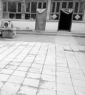 案發(fā)院落，血跡已被掩蓋。