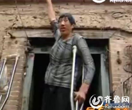 山東菏澤現第一“巨人” 比姚明高9公分(圖)