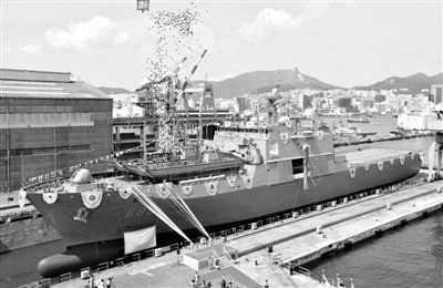 9月11日，韓國(guó)釜山，韓國(guó)海軍新一代登陸艦“天王峰”號(hào)舉行了下水儀式。