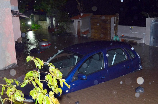 奧爾比亞市部分地區(qū)的水位已經(jīng)升至3米。