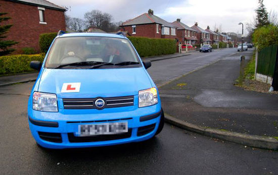 英國女子連考110次駕照仍未通過。