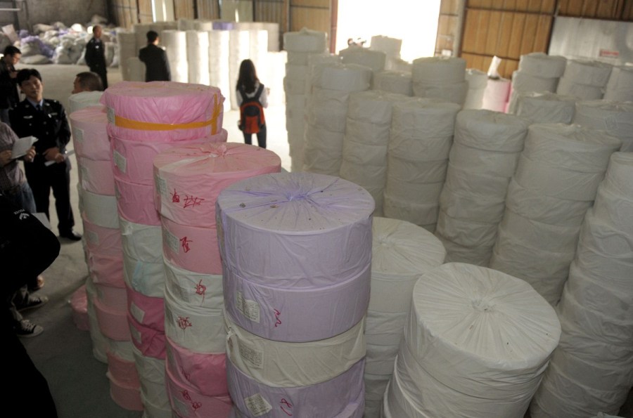 窩點(diǎn)制售山寨衛(wèi)生巾