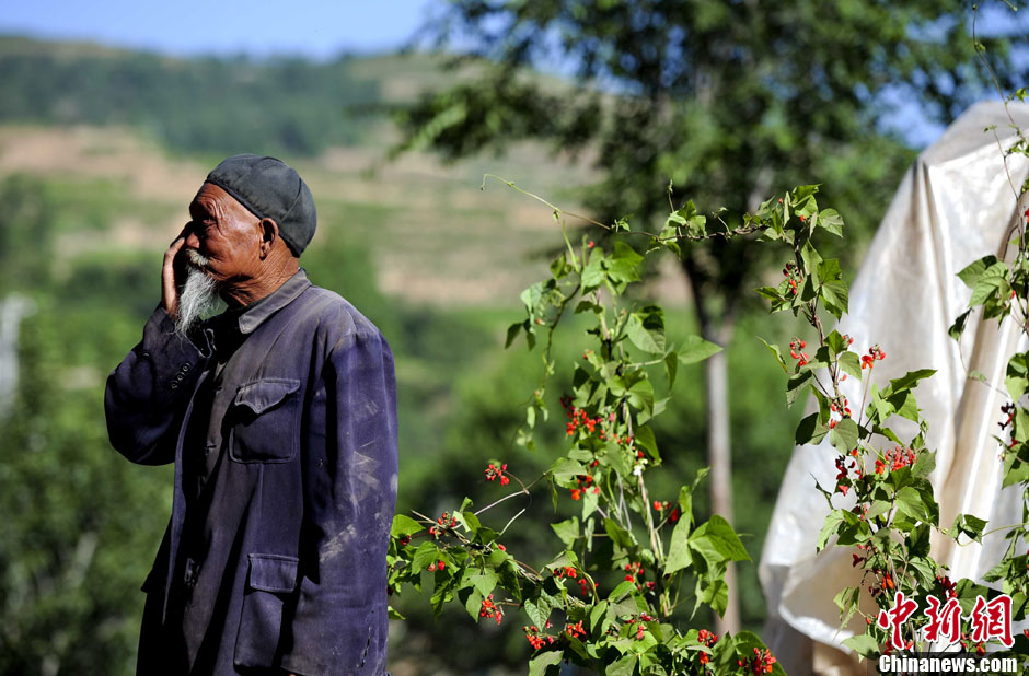 甘肅定西地震：岷縣永光村救援現(xiàn)場(chǎng)直擊