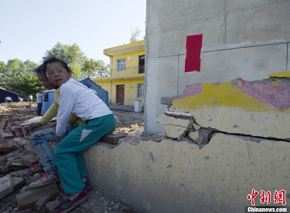 甘肅定西地震：岷縣永光村救援現(xiàn)場(chǎng)直擊
