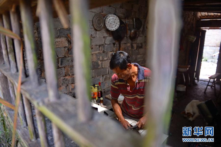 農(nóng)場棚戶區(qū)的最后留守家庭：留下的是回憶，迎來的是幸福