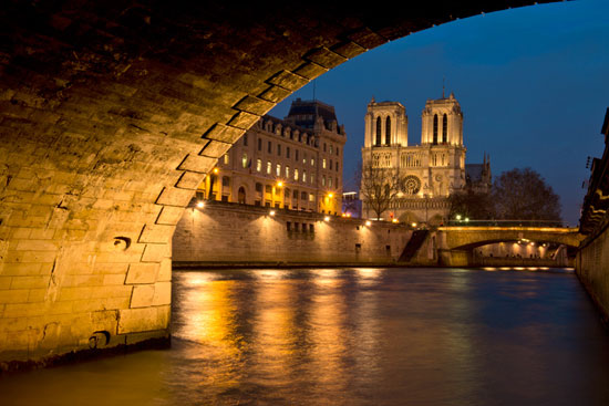 走進巴黎的城市之光 重溫法國經(jīng)典景點(圖)