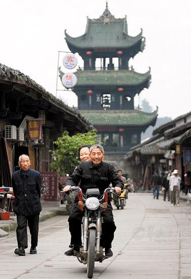 四川閬中古城 周?chē)?guó)強(qiáng) 攝