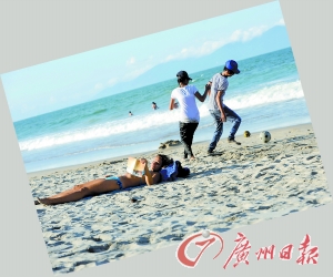 動(dòng)靜皆宜的沙灘。