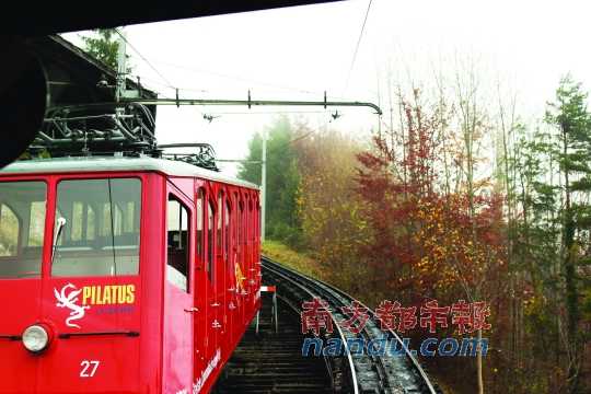 一段關(guān)乎夢(mèng)想與榮光的齒軌火車(chē)旅程