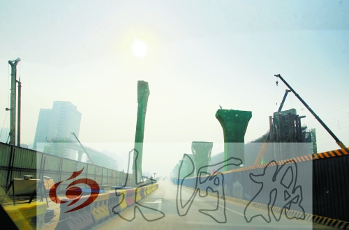 　三環(huán)大“項圈”，西、北兩段預計年底通車