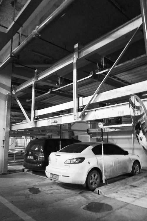 蘇荷立體式公共停車(chē)場(chǎng)去年12月開(kāi)始使用，有384個(gè)車(chē)位。