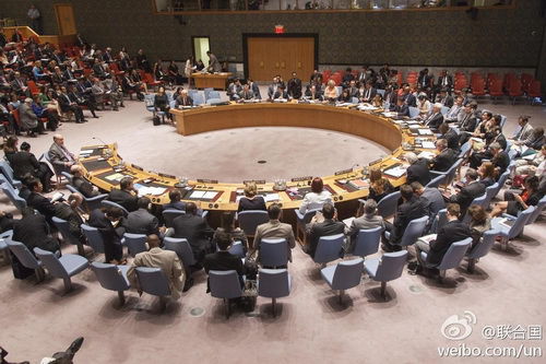 北京時(shí)間22日凌晨,聯(lián)合國(guó)安理會(huì)就澳大利亞提交的一份有關(guān)馬航墜機(jī)事件的決議草案進(jìn)行表決。