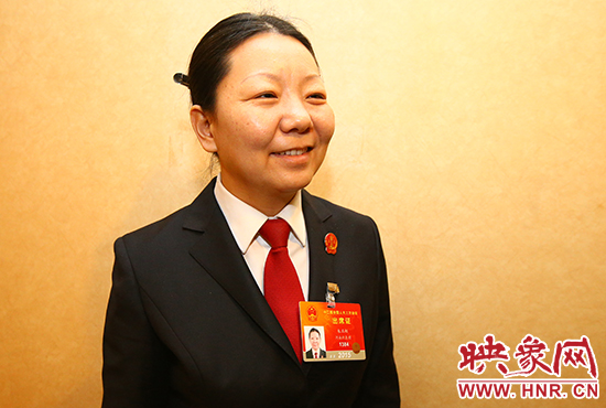 全國(guó)人大代表、河南省寶豐縣人民法院副院長(zhǎng)、鬧店鎮(zhèn)法庭庭長(zhǎng)朱正栩