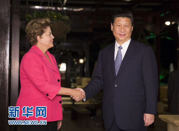 3月27日，國家主席習(xí)近平在南非德班會見巴西總統(tǒng)羅塞夫。新華社記者 蘭紅光 攝