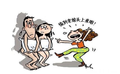 官員當(dāng)二奶面嫖娼二奶拍艷照舉報！這劇情太離譜趕上電視劇