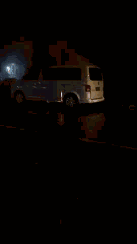 杭州一輛轎車(chē)起火一對(duì)男女被燒死 警方稱(chēng)系自殺