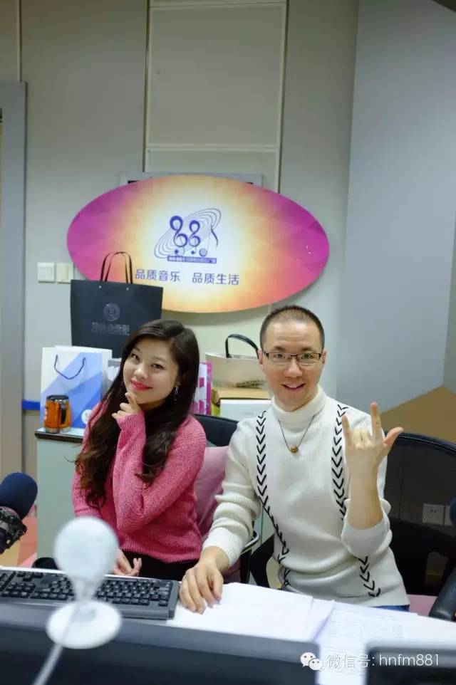 新聞先生凱文和新聞小姐李江也陪伴大家一同跨年！