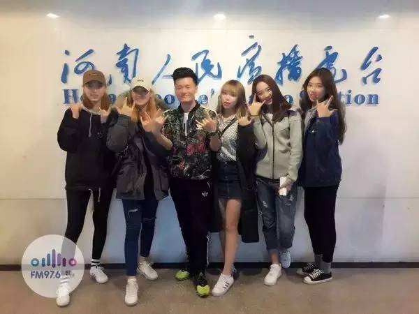 路飛終于體驗了一回“他在叢中笑”的感覺！