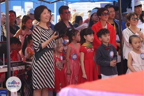 等等，這畫風(fēng)轉(zhuǎn)變太快我不明白了，看見啥了突然這么高興？