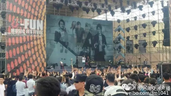 河南交通廣播主持人佳音、彎彎、朱浩都登上了優(yōu)放舞臺，優(yōu)放，交廣在這里！