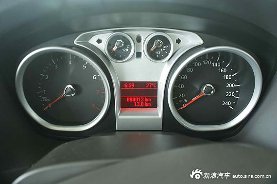 　?？怂箖蓭?jīng)典1.8MT 時尚型