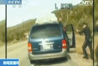 1察第一次讓費(fèi)雷爾下車。