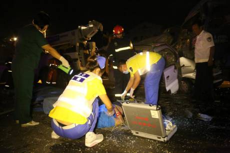 哈爾濱車(chē)禍致8人遇難