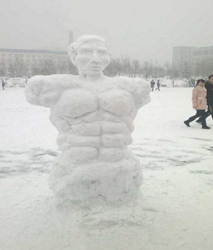 創(chuàng)意十足！日系列卡通雪人走紅